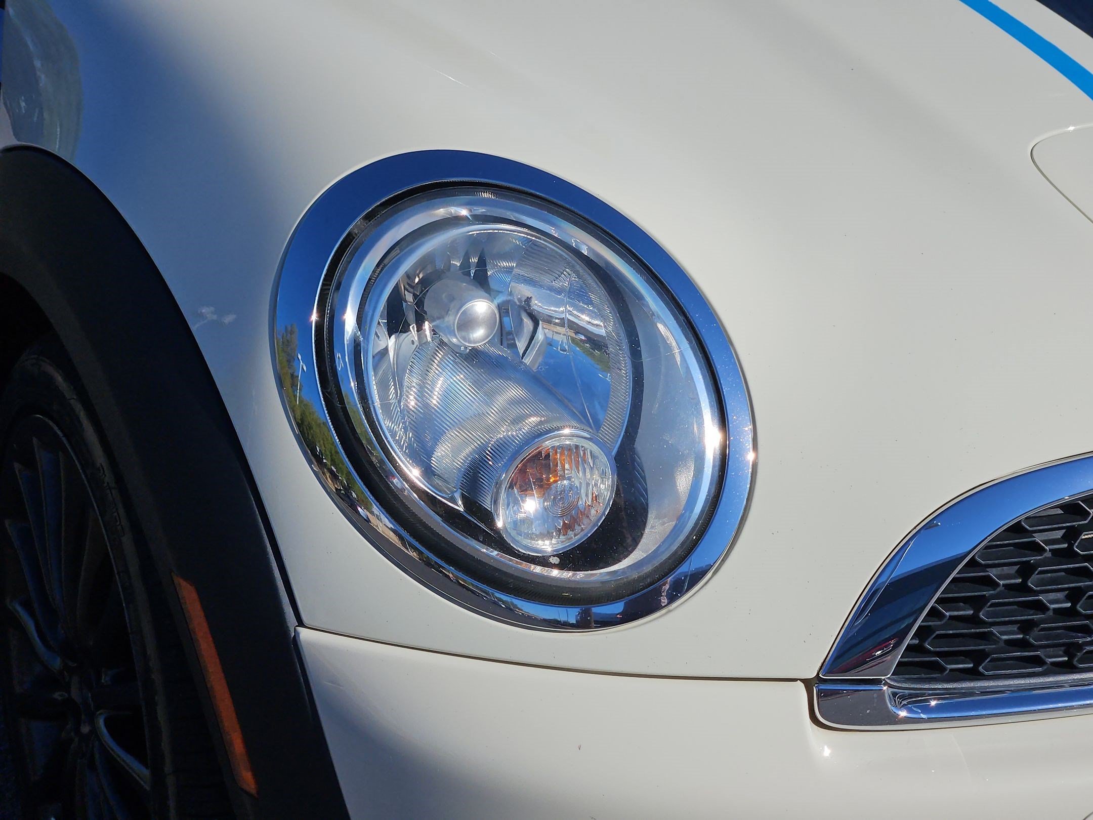 Used 2014 Pepper White MINI S image 10