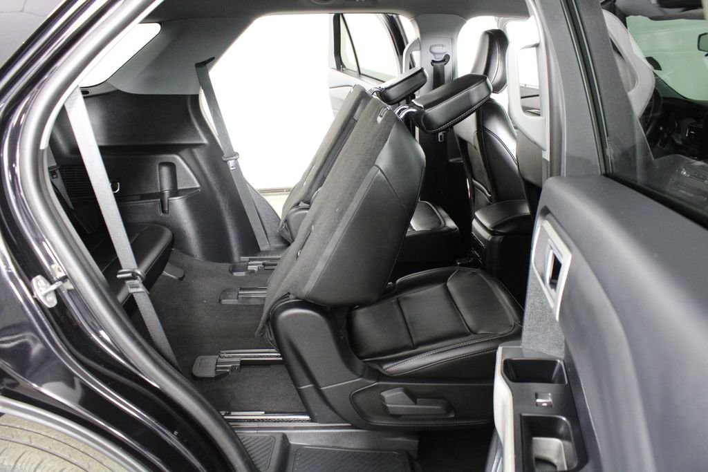 Used 2023 Black Ford XLT image 16
