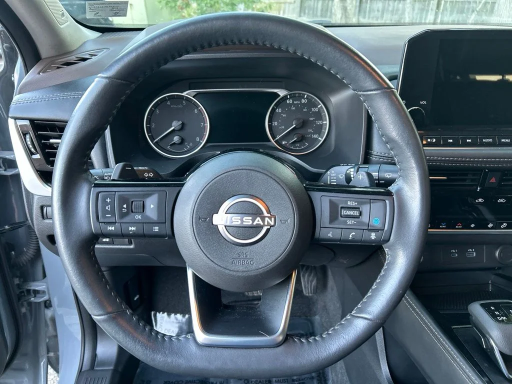 Used 2023 Gray Nissan SL image 16