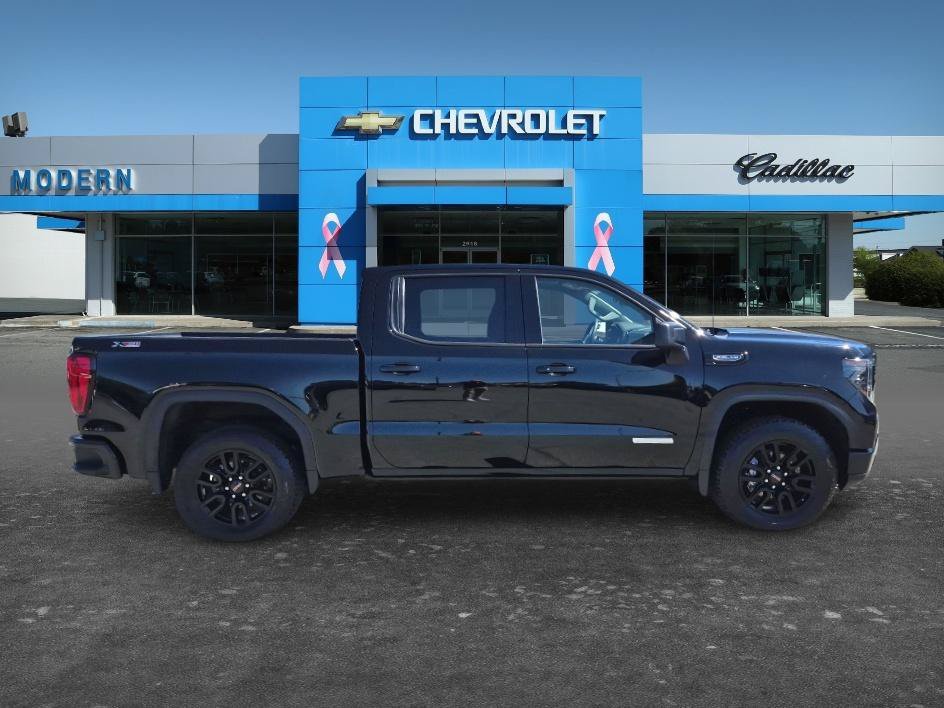 Used 2026 Onyx Black GMC Elevation image 6