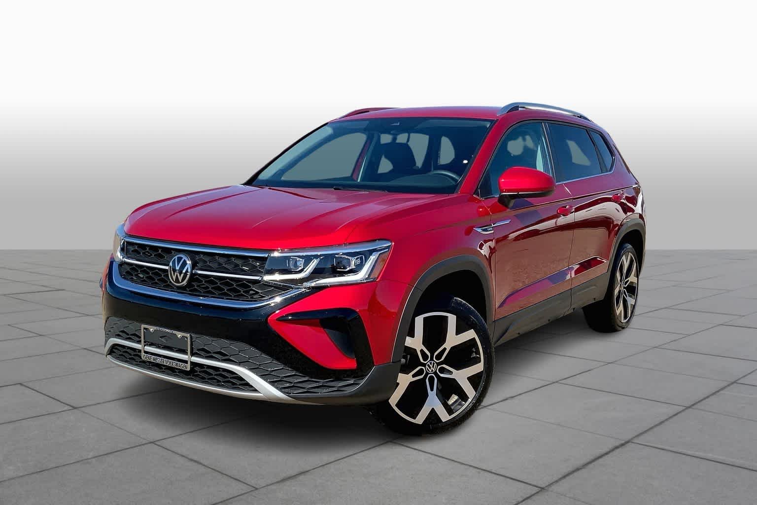 2022 Volkswagen Taos 1.5T SEL 4Motion's photo