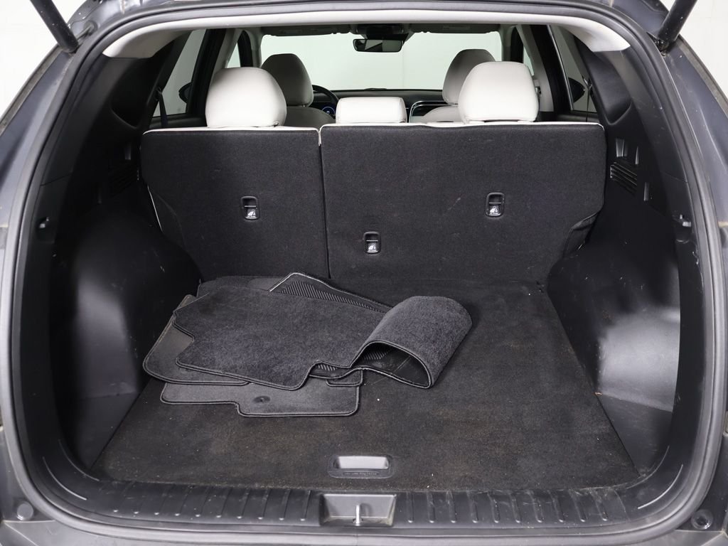 Certified Used 2024 Black Hyundai SEL image 16