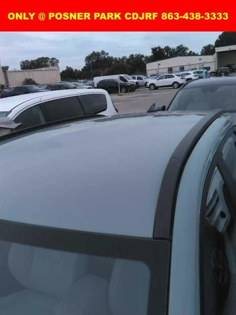 Used 2024 Green Hyundai SEL image 8