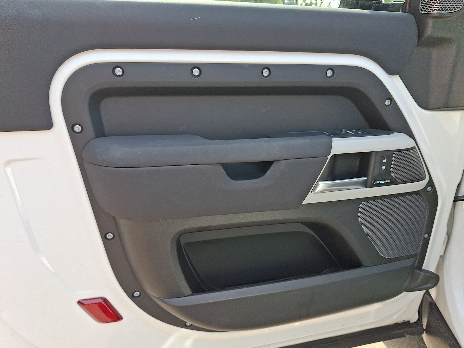 Certified Used 2023 Fuji White - 1AA Land Rover 90 S image 9