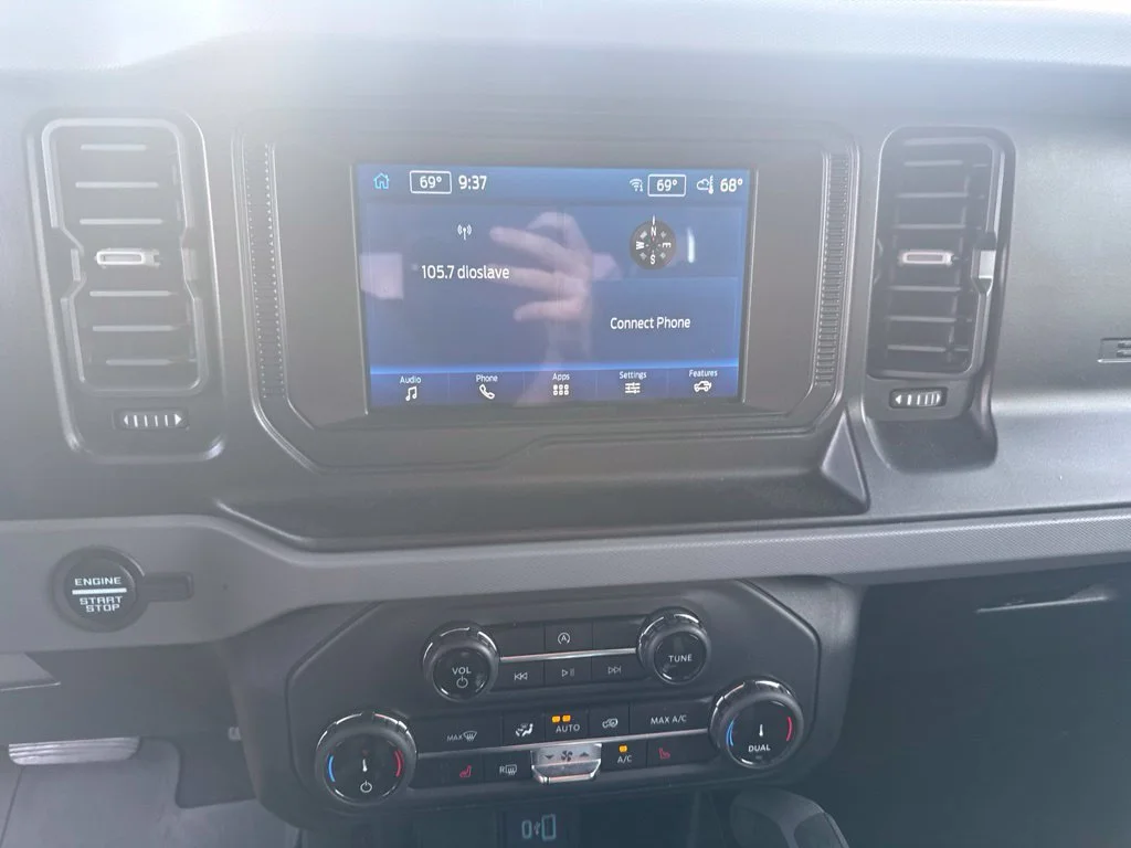 Used 2022 Grey Ford Base image 12