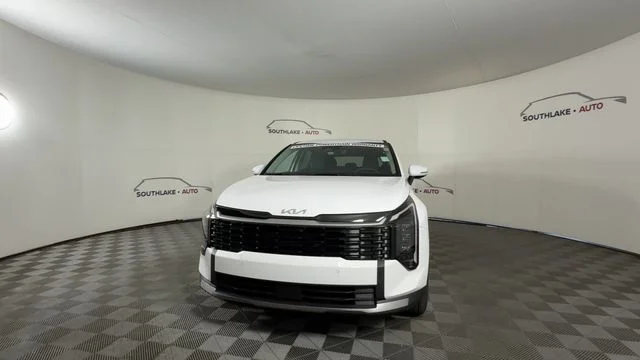 New 2026 Glacial White Pearl Kia EX image 3