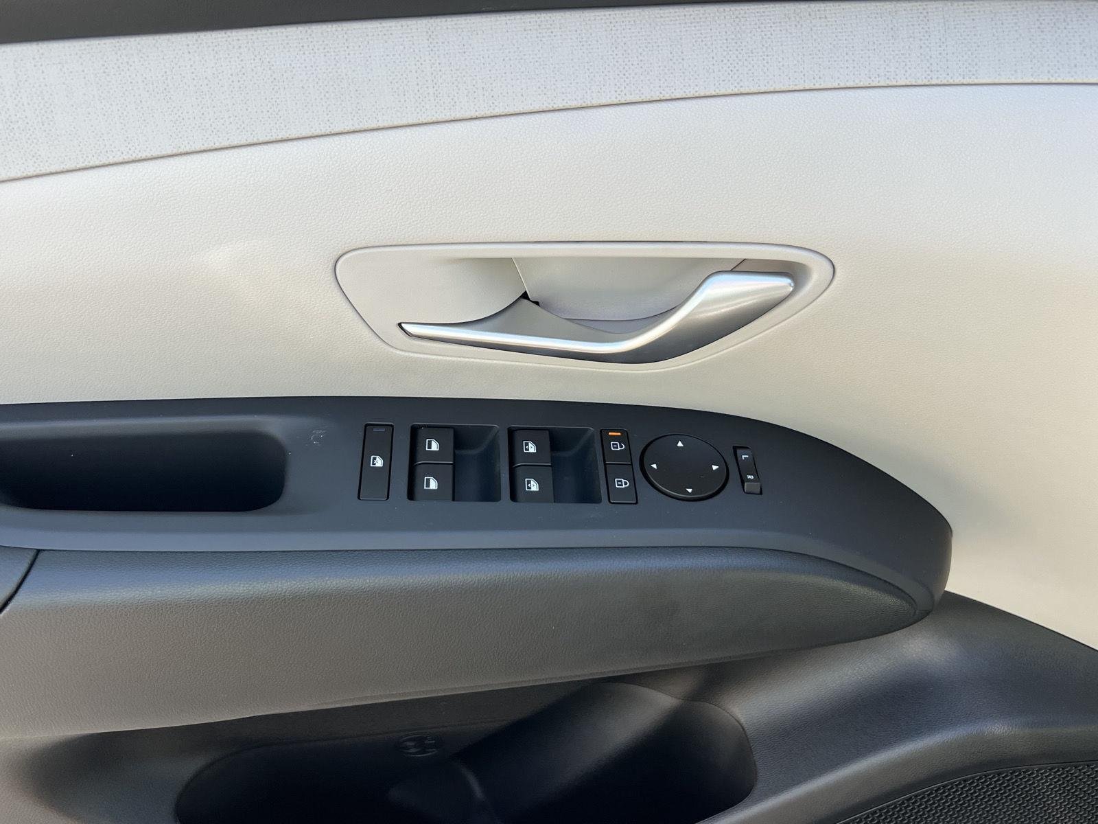 New 2026 Phantom Black Hyundai SEL Premium image 31