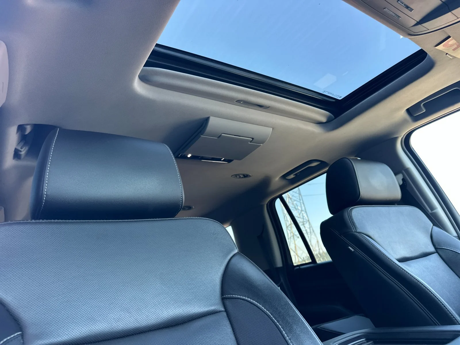 Used 2018 Summit White GMC SLT image 18