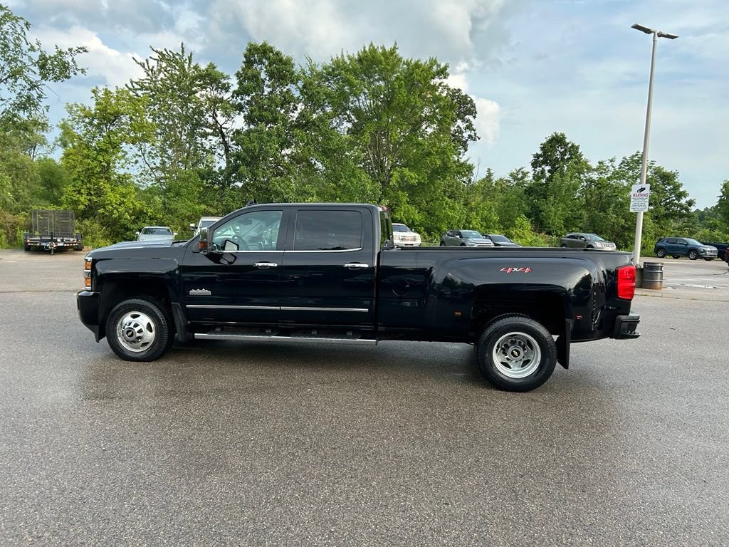 Used 2019 BLACK Chevrolet High Country image 7