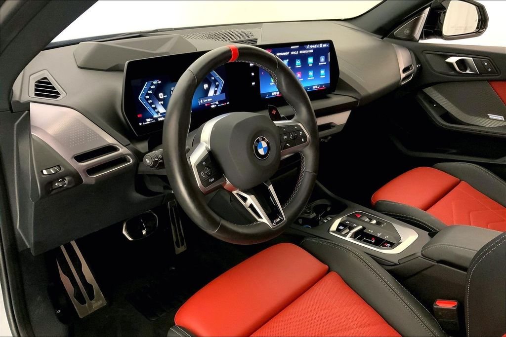 Used 2025 Brooklyn Grey Metallic BMW  image 21