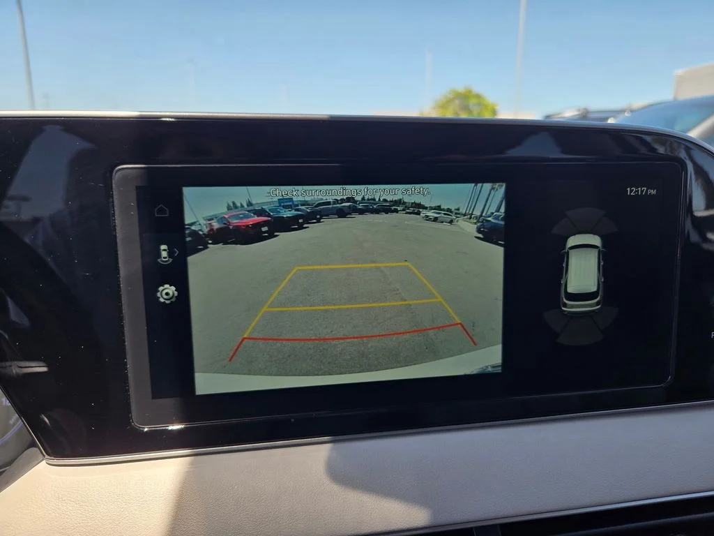 Used 2021 White Hyundai SEL image 11