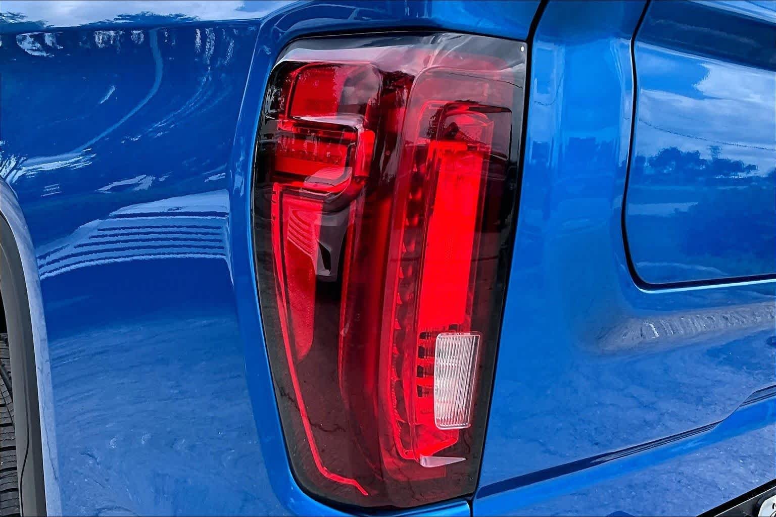 Used 2023 Dynamic Blue Metallic GMC AT4X image 29