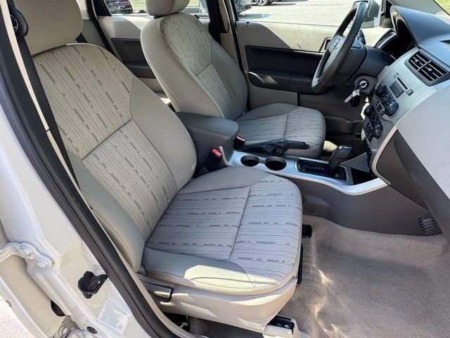 Used 2011 White Ford SE image 25