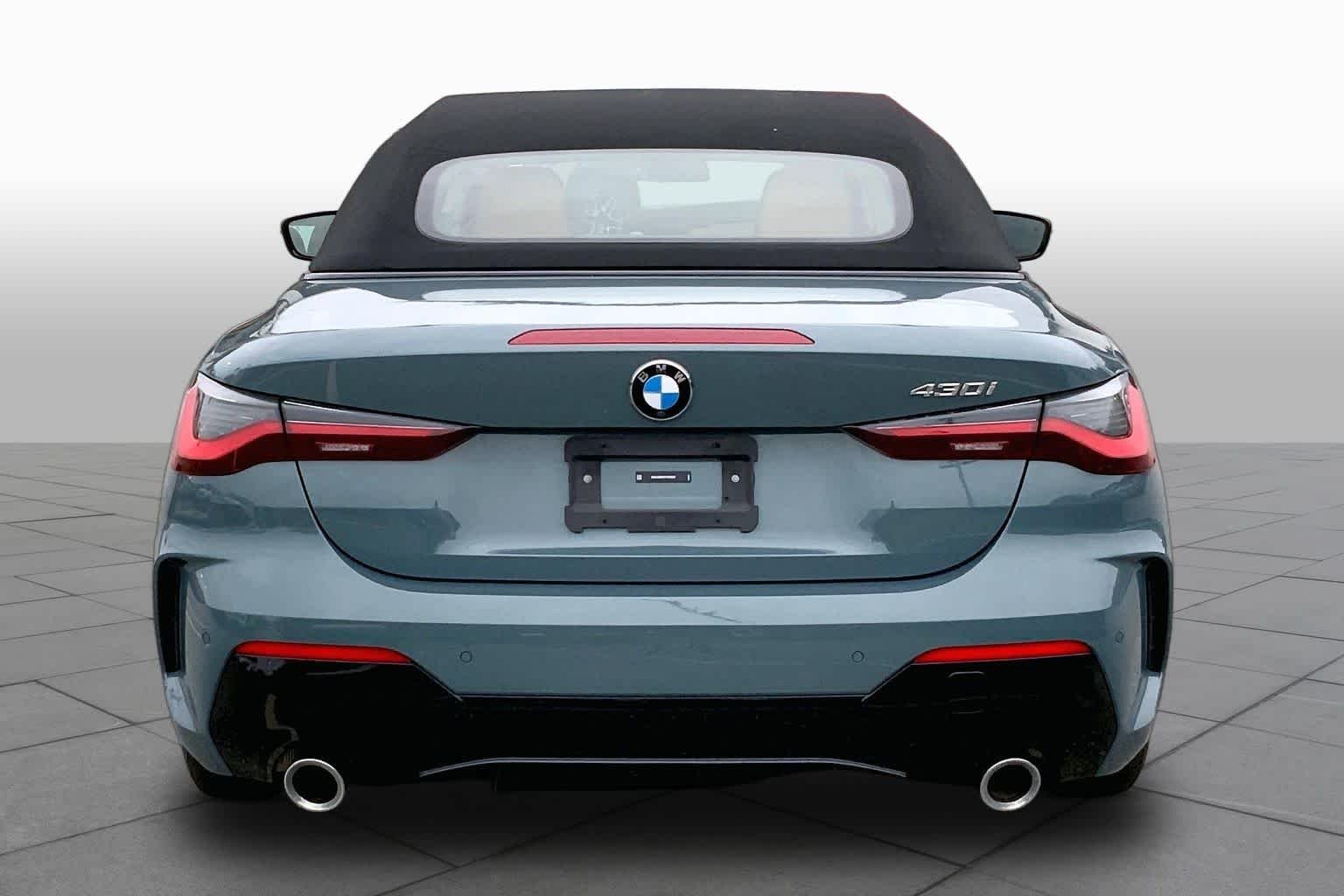 Used 2026 Cape York Green Metallic BMW 430i image 5