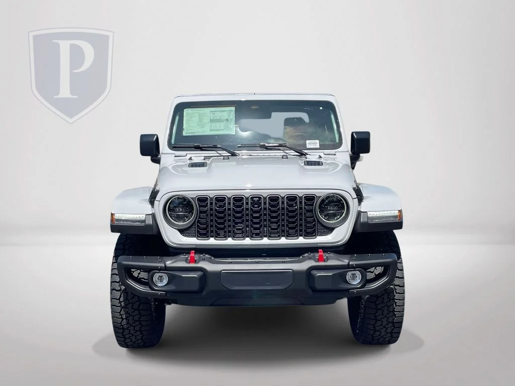 New 2026 Bright White Clear-Coat Exterior Paint Jeep Rubicon X image 3