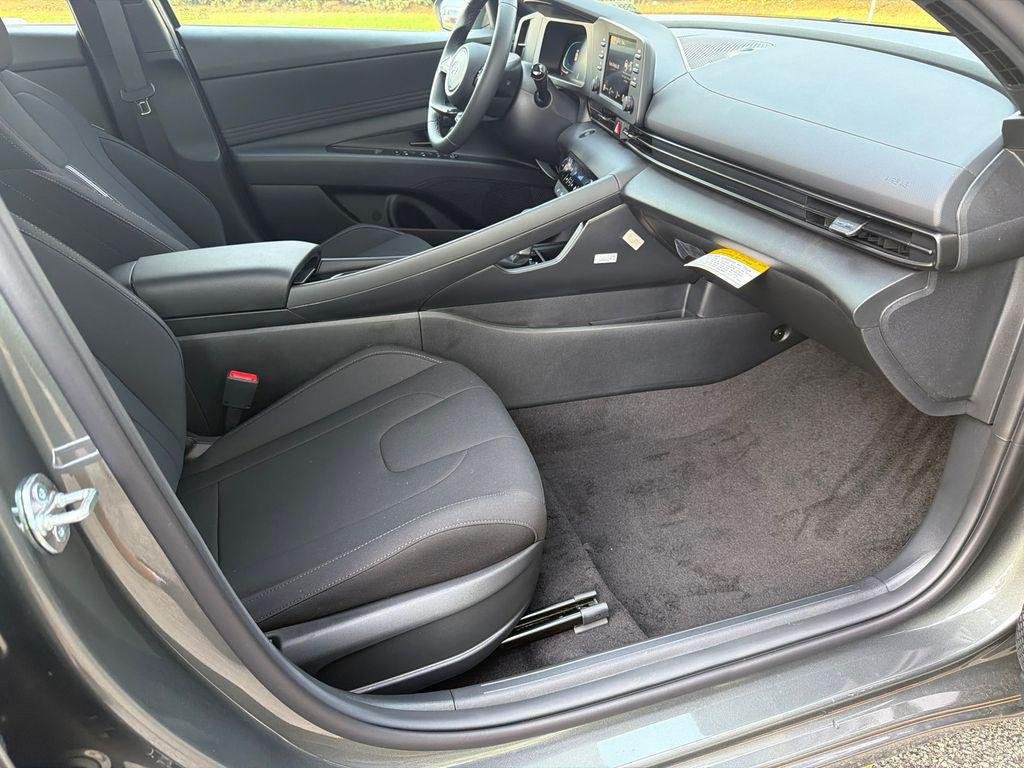 New 2026 Gray Hyundai SEL Sport Premium image 13