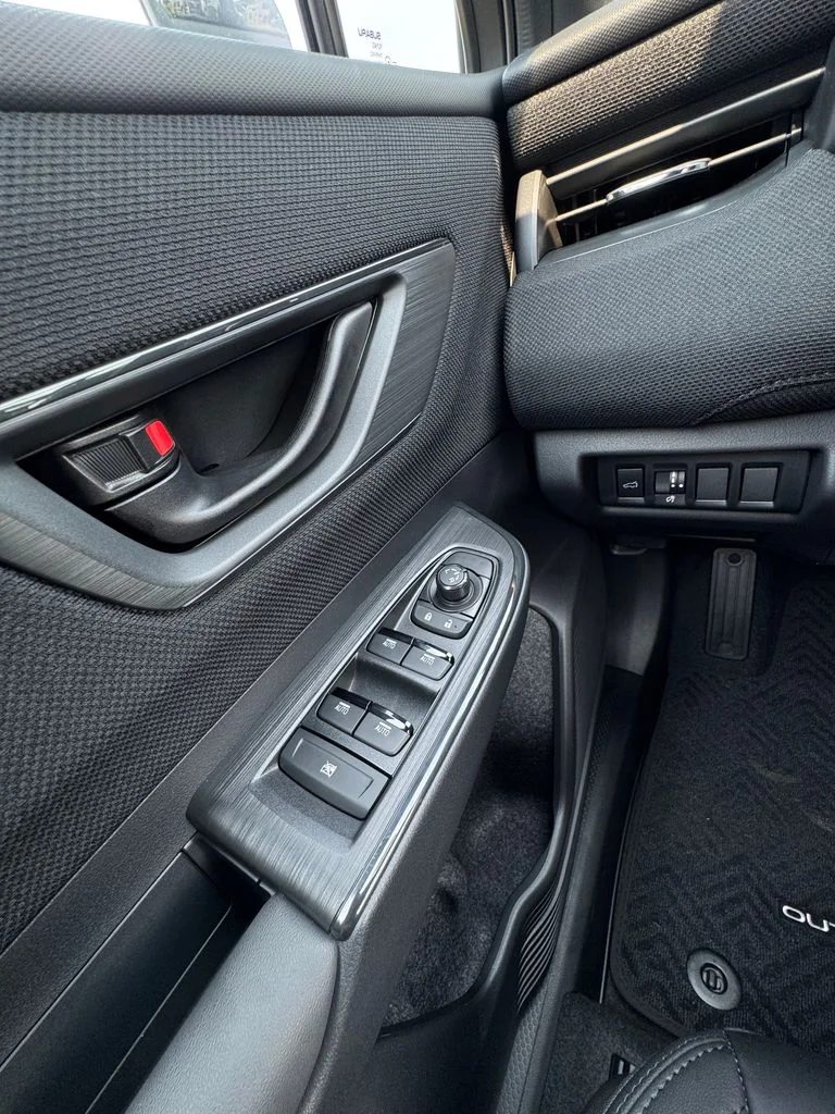 New 2026 RIVER ROCK PEARL Subaru Premium image 30