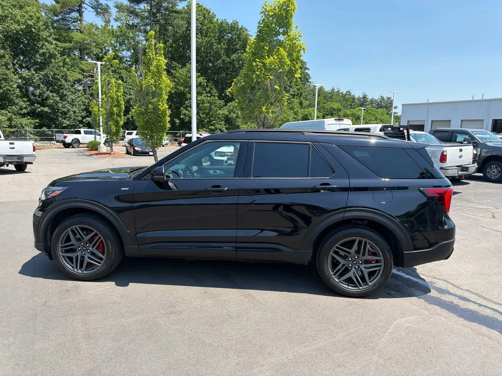 Used 2025 Agate Black Ford ST-Line image 9
