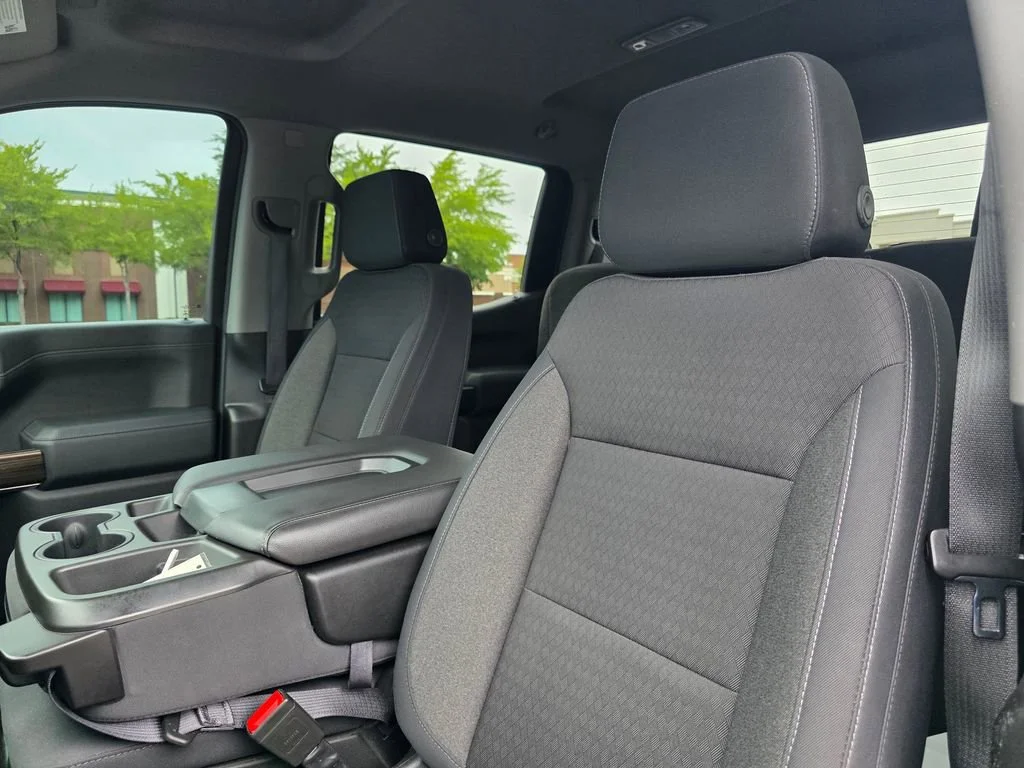 Used 2020 BLACK Chevrolet LT image 13