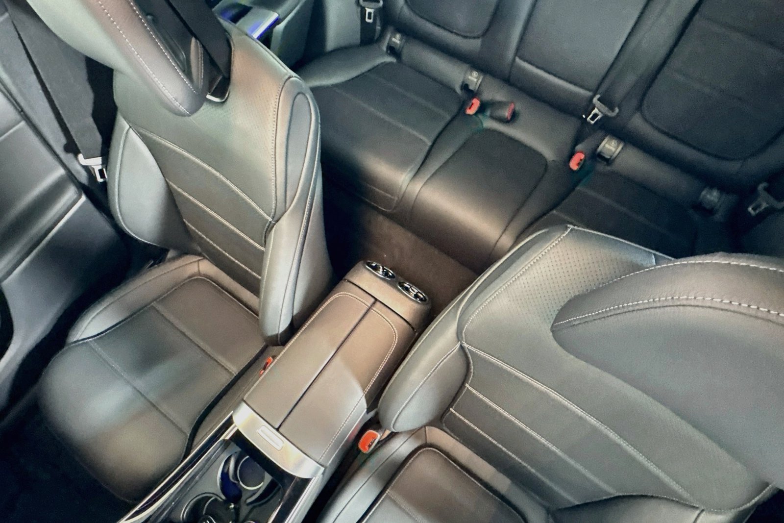 New 2026 Verde Silver Metallic Mercedes-Benz GLC 300 image 19
