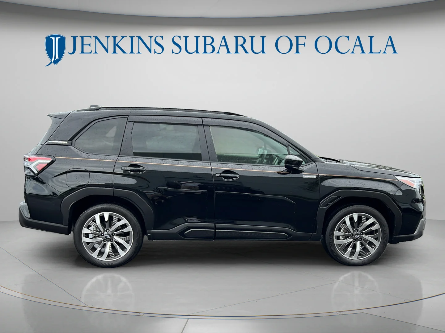 Used 2025 Crystal Black Silica Subaru Touring Hybrid image 2