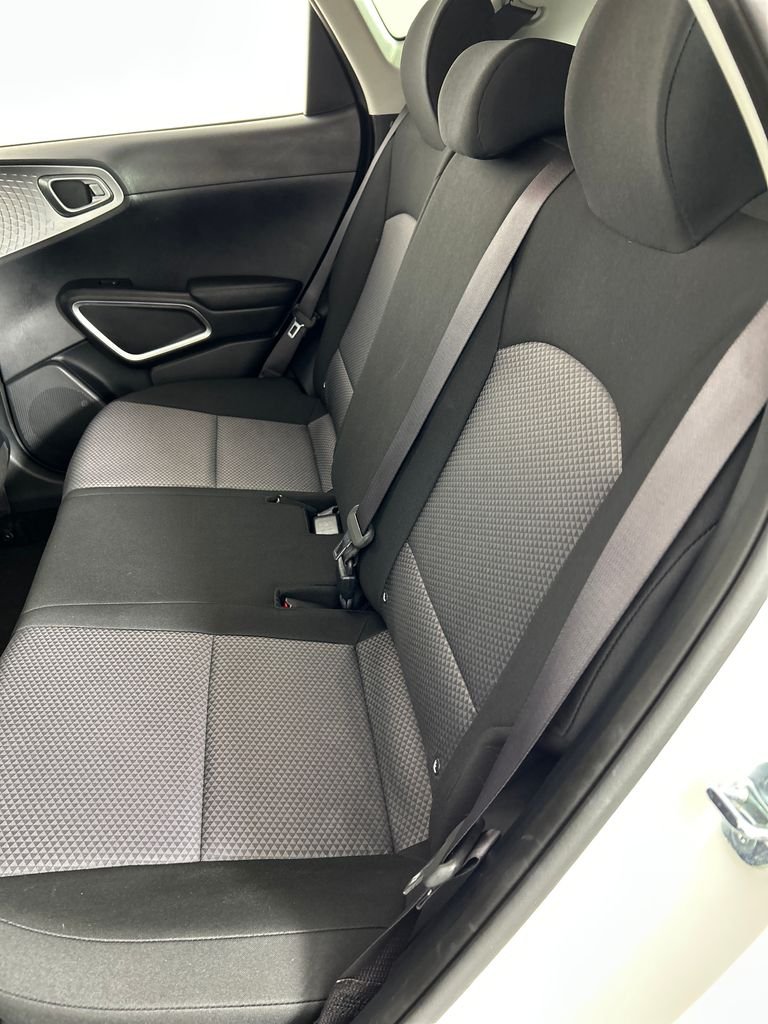 Used 2025 White Kia LX image 17
