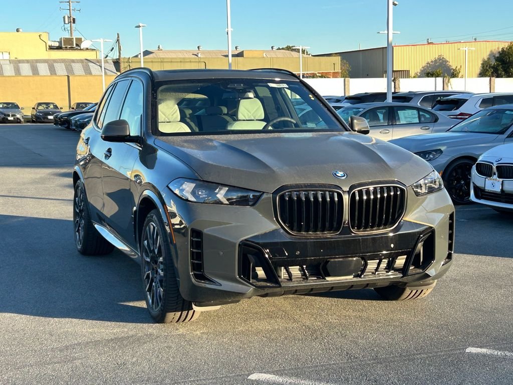 New 2026 Dravit Grey Metallic BMW xDrive50e image 7