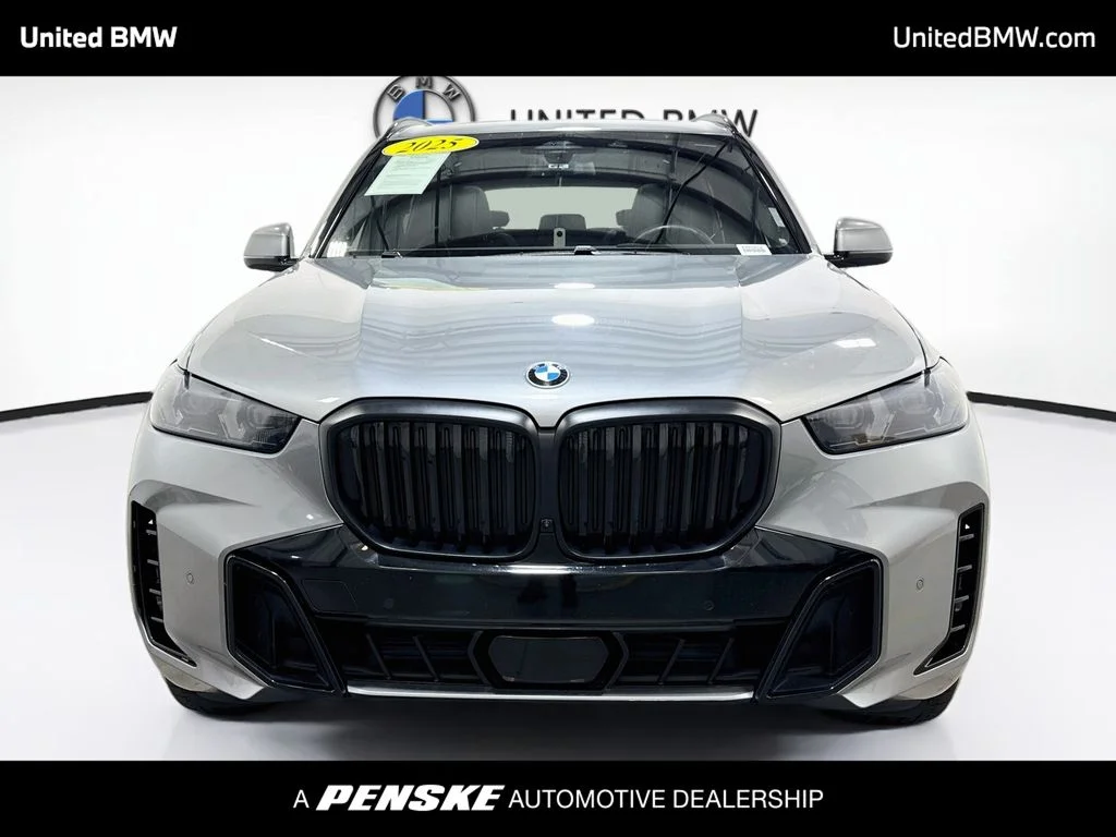 Certified Used 2025 Skyscraper Grey Metallic BMW sDrive40i image 2