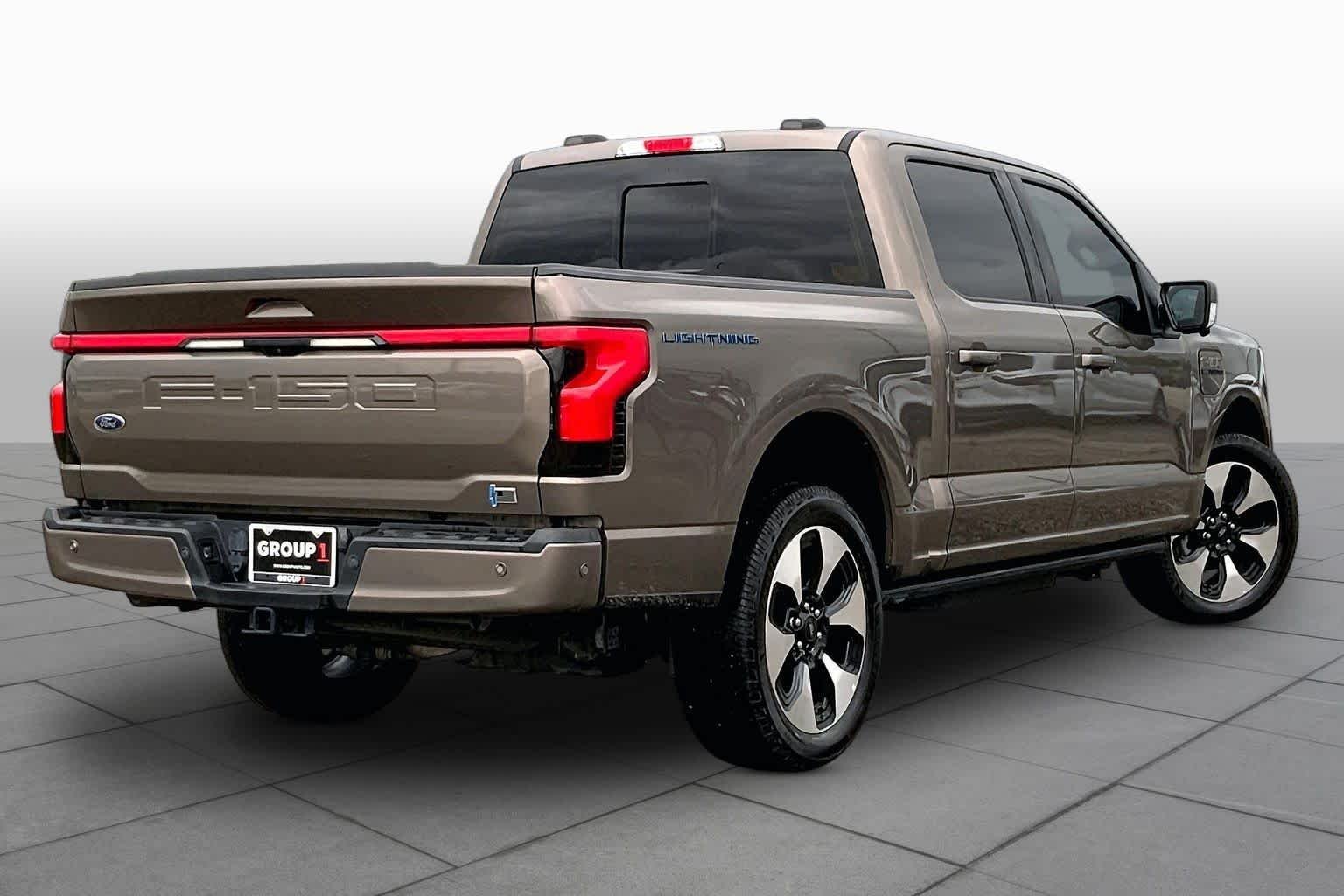 Used 2023 Stone Gray Ford Platinum image 12
