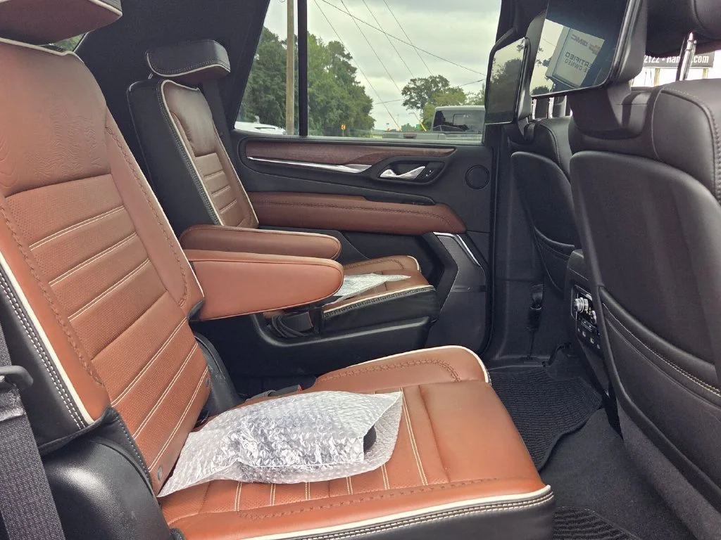 Used 2023 WHITE FROST TRICOAT GMC Denali Ultimate image 20