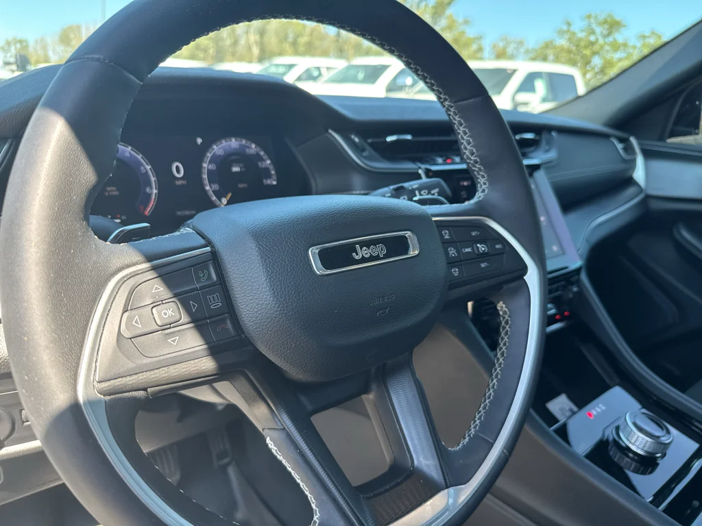 Used 2023 Bright White Clearcoat Jeep Altitude image 16