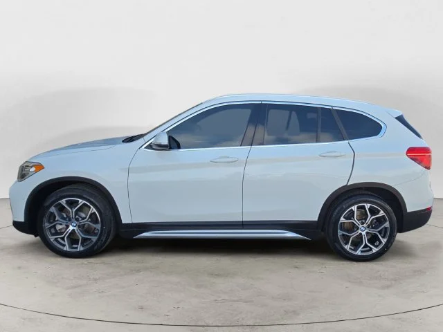 Used 2021 Alpine White BMW xDrive28i image 8