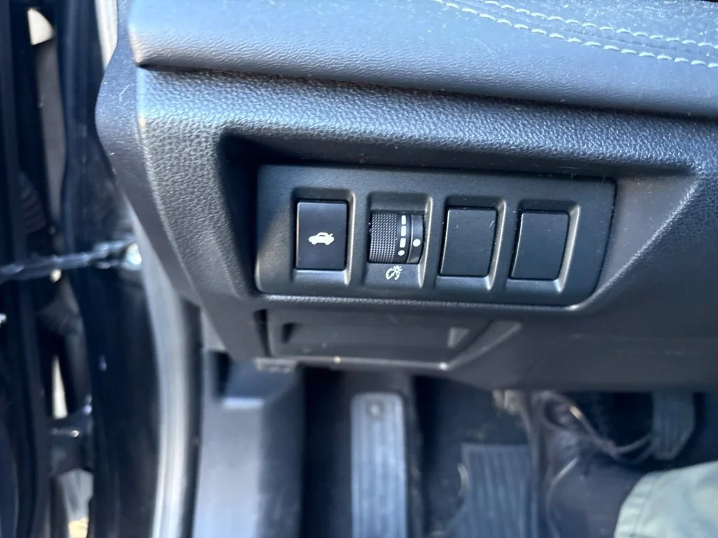 Used 2020 Black Subaru Limited image 28