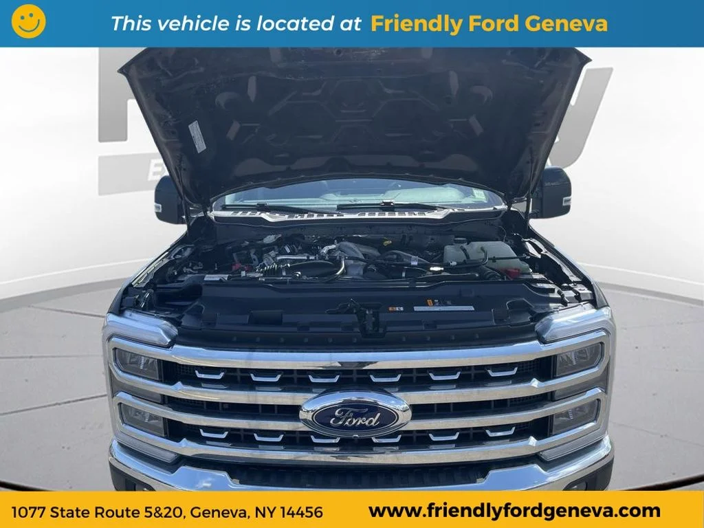 Used 2025 Black Ford Lariat image 34