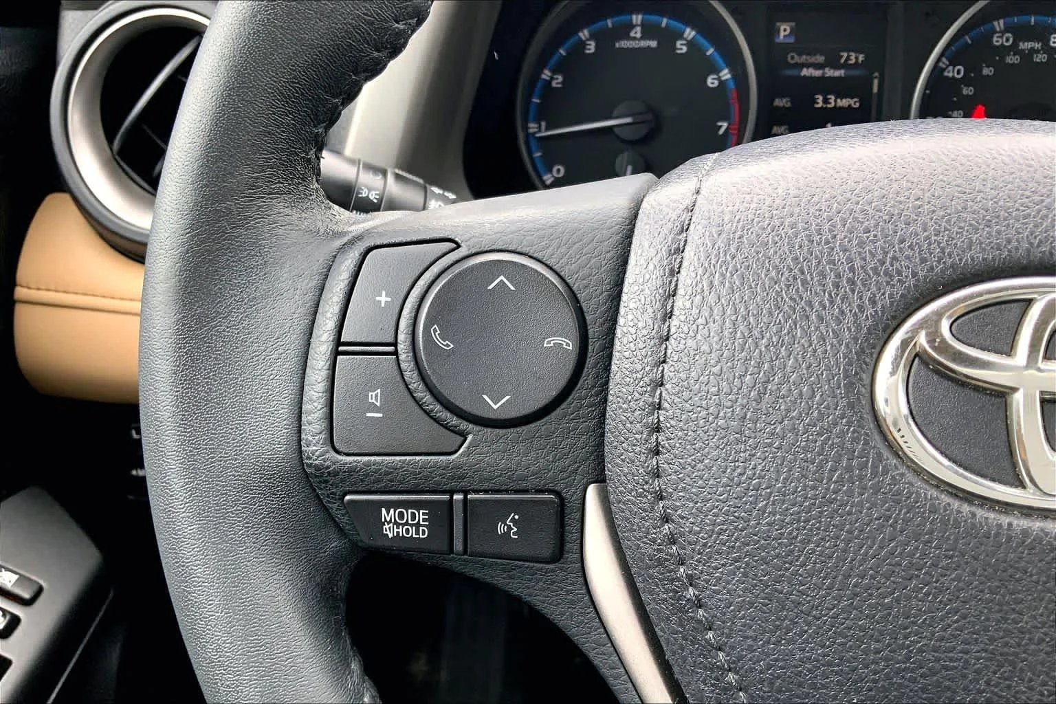 Used 2017 Black Currant Metallic Toyota XLE image 24