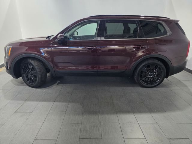 Used 2021 Purple Kia SX image 2