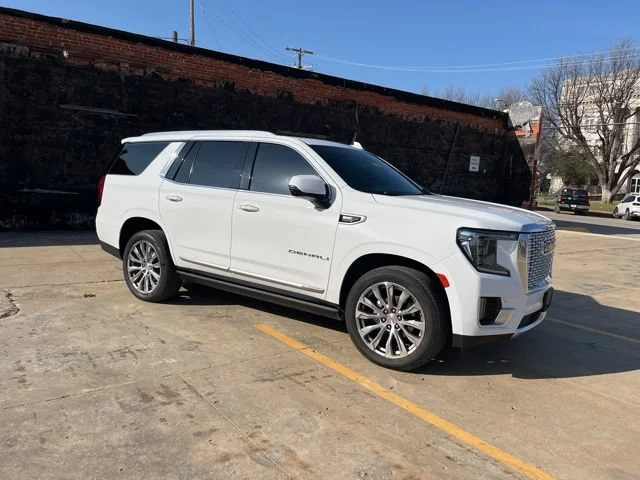 Used 2022 Summit White GMC Denali image 8