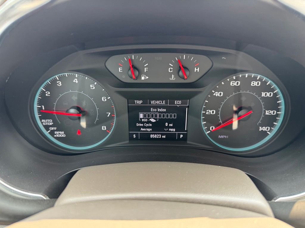 Used 2019 Summit White Chevrolet LT image 18