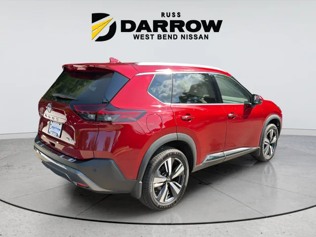 Used 2023 Red Nissan SL image 5