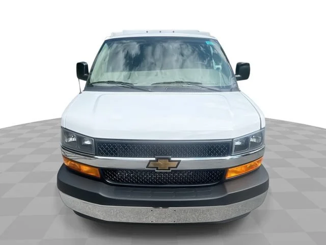 2026 Chevrolet Express Cutaway Base
