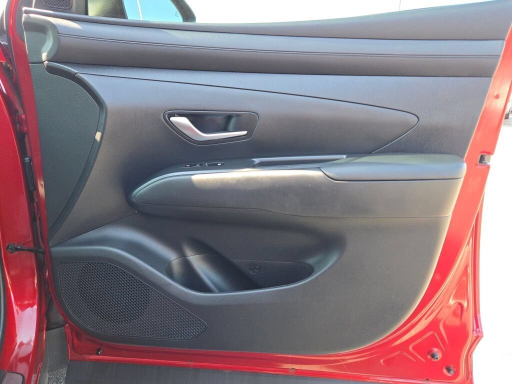 Certified Used 2025 Red Hyundai SEL Convenience image 6