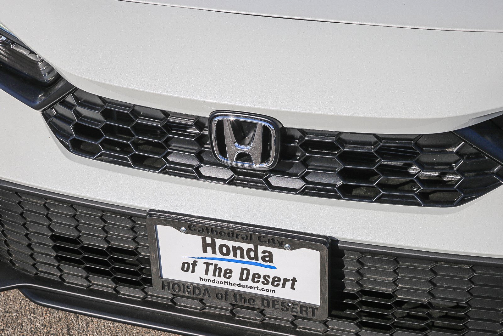 New 2026 Platinum White Pearl Honda LX image 9