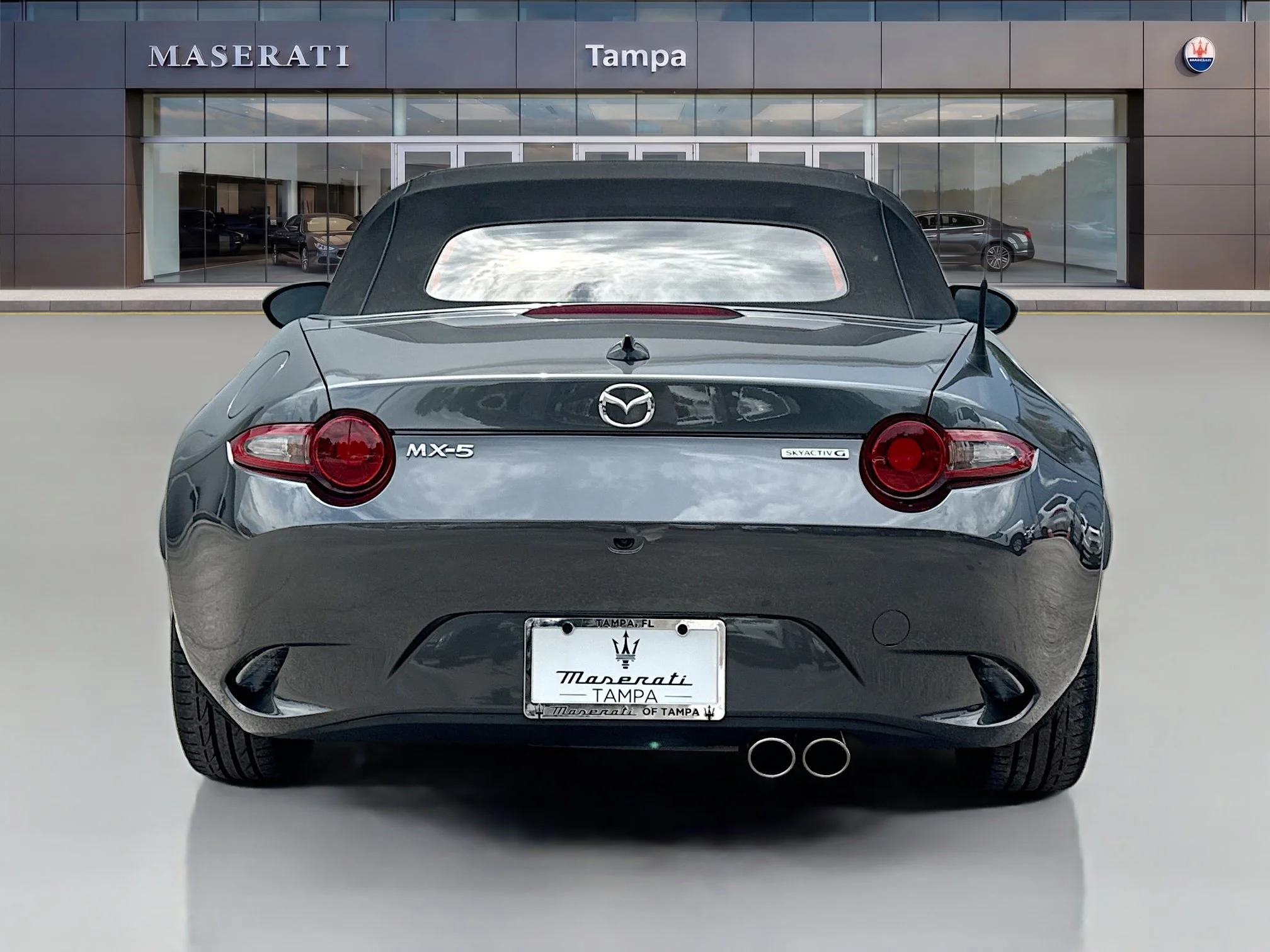 Used 2022 Machine Gray Metallic Mazda Grand Touring image 4