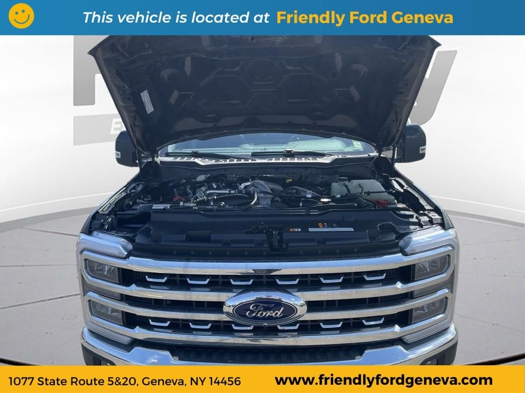 Used 2025 Black Ford Lariat image 34