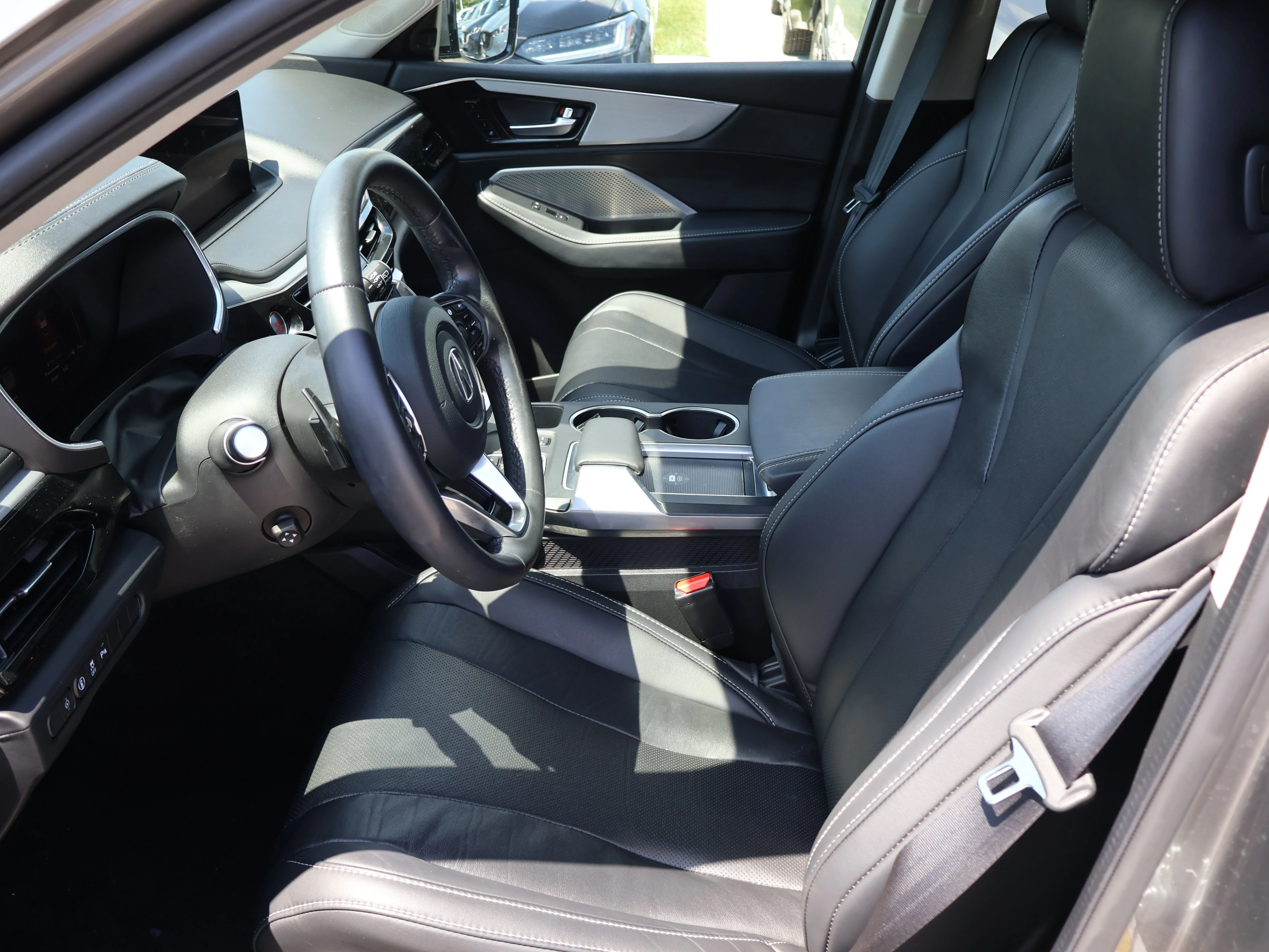 Used 2023 Liquid Carbon Metallic Acura w/Technology Package image 29