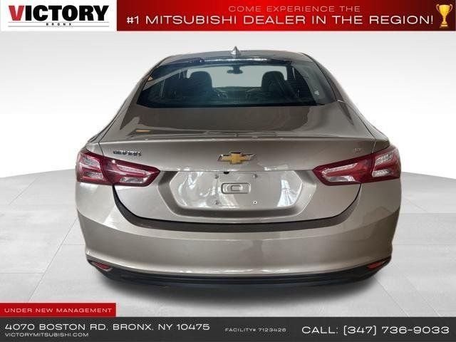 Used 2022 Gray Chevrolet LT image 5