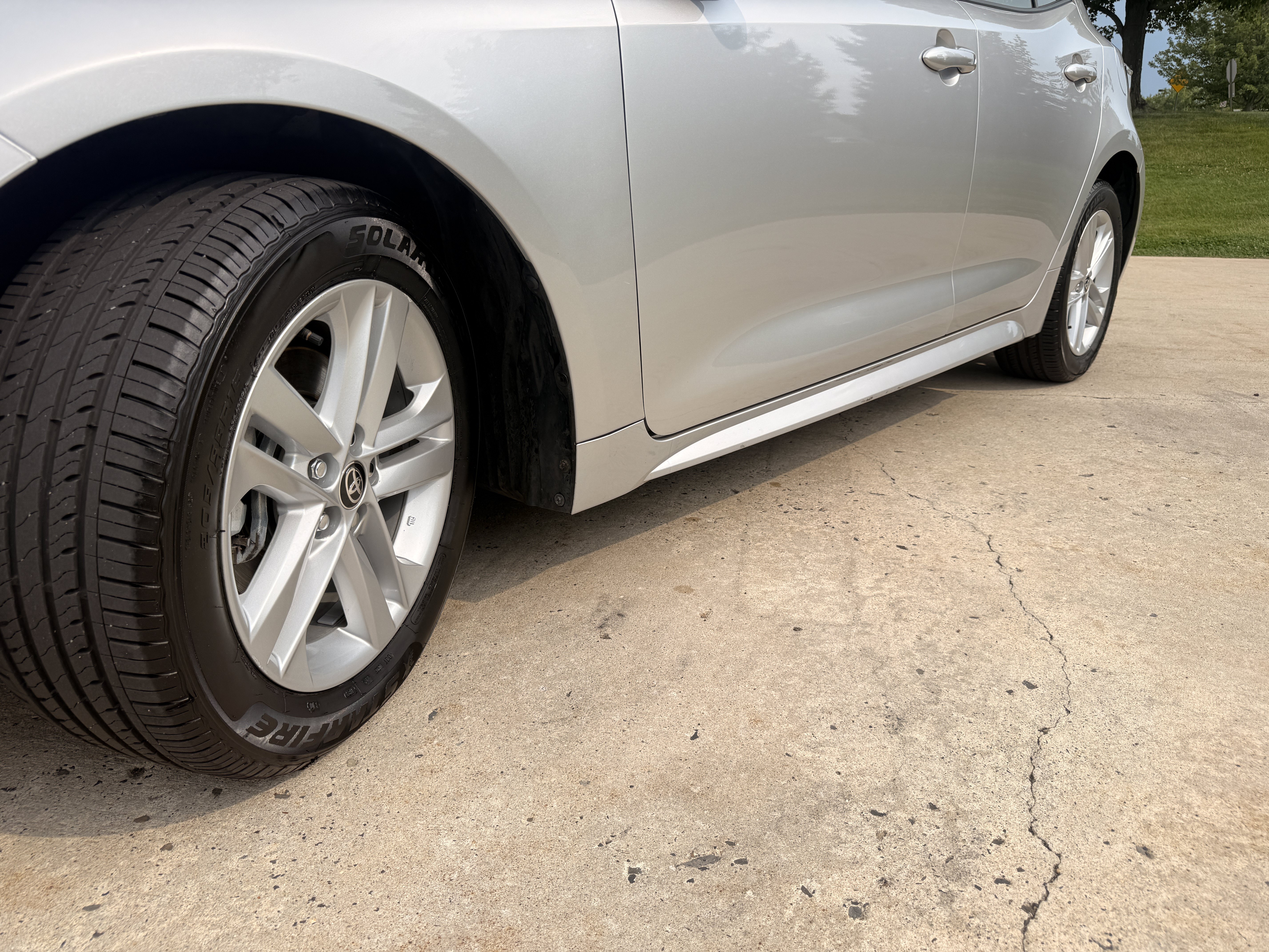 Used 2020  Toyota  image 15