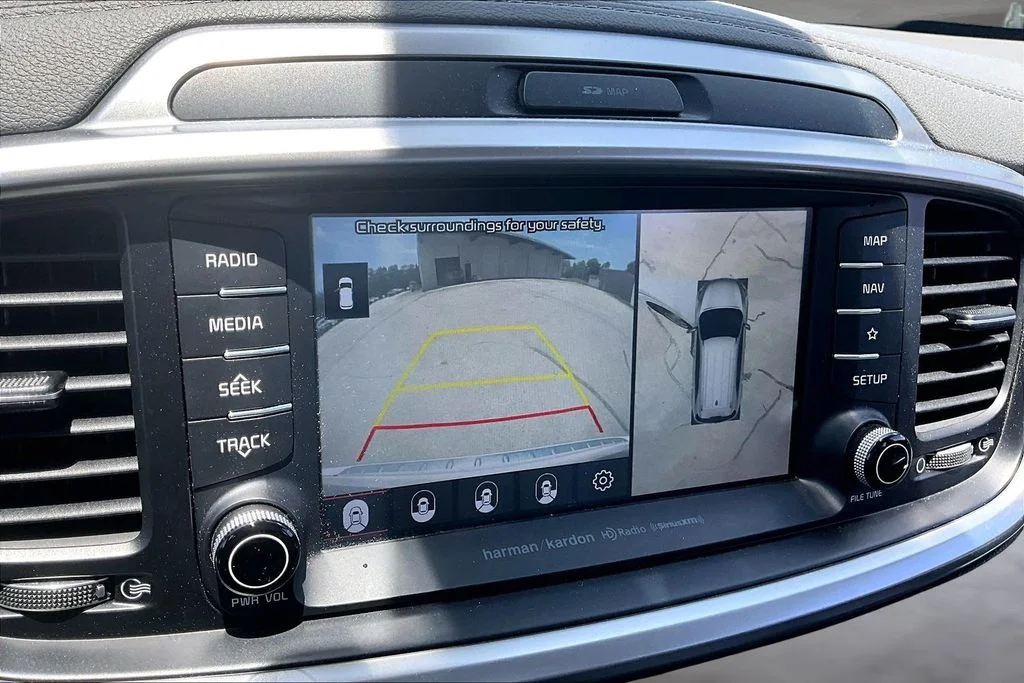 Used 2020 White Kia SX image 14