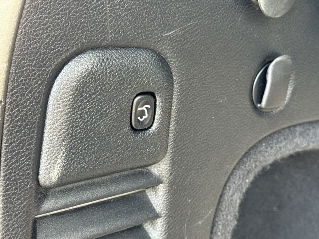 Used 2020 White Jeep Limited image 22