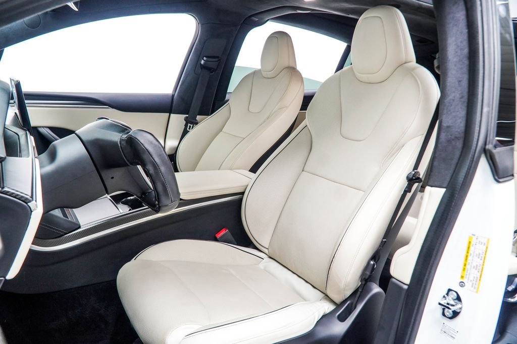 Used 2022 White Tesla Plaid image 19